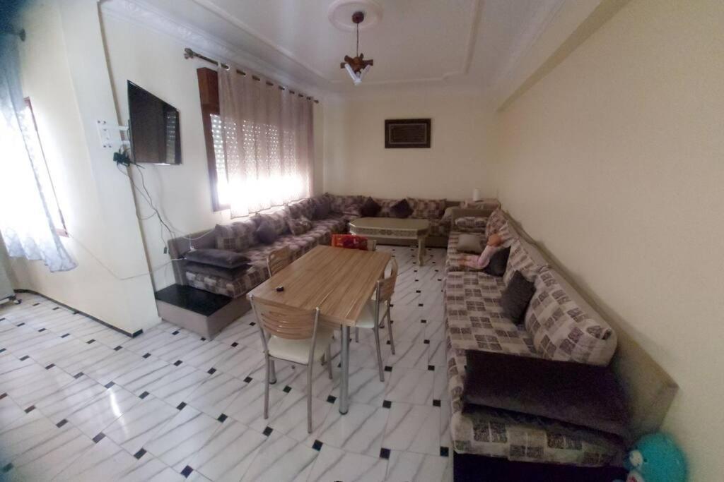 Appartement Au Centre De Nejma
